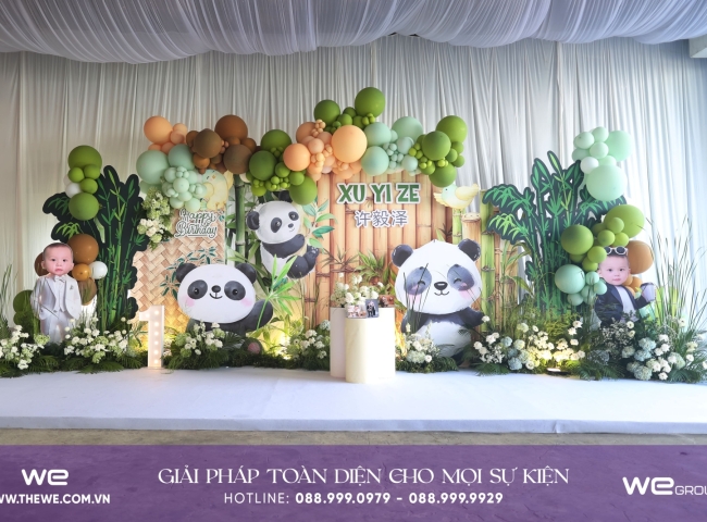 Tiệc thôi nôi Xu Yi Ze